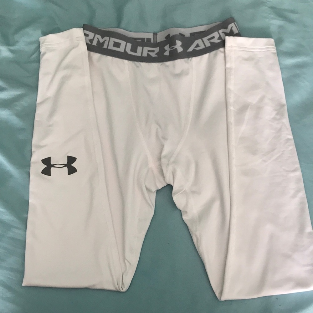 Men’s white cold gear Under armour
